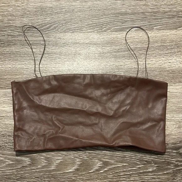 MESHKI vegan leather crop top - Picture 2 of 4